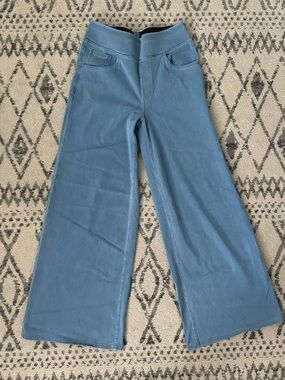 Halara Flex High Waisted Pockets Baggy Wide Leg light wash pull on jeans